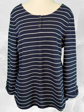 Lightweight long sleeve buttoned striped shirt-sz L